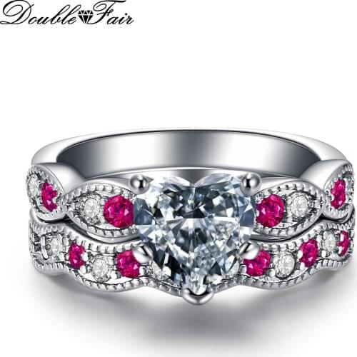 Double Fair Sweet and Romantic Engagement Ring Set For Women Inlaid Heart-shaped Zircon Crystal Jewelry Making DFYG017