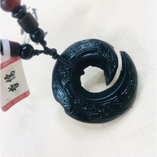 Zheru natural and Tian Moyu carved vintage pattern curved dragon pendant with wooden beads necklace beautiful men and women swea