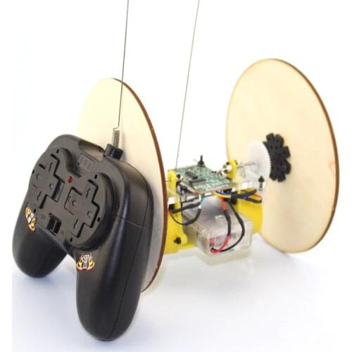 Technology Small Production Material Puzzle Handmade DIY Disc Wheel Tire Remote Control Car Model Toy Robot Science Experiment