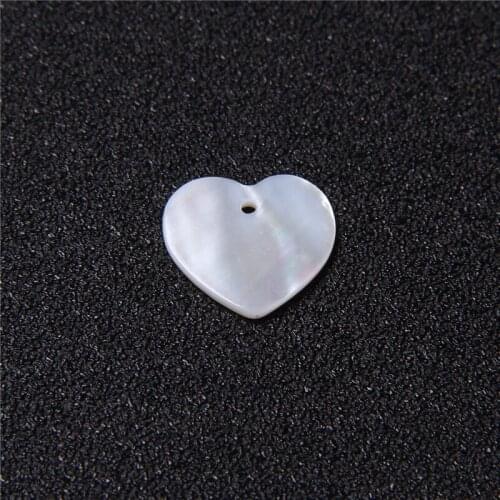 White Shell Heart Charms Natural Mother of Pearl Shell Bead Heart Shape Shell Pendant Bead for Jewelry Making DIY Accessories