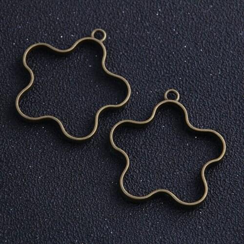 4pcs/lot 39*46mm Zinc Alloy Antique Bronze Blank Flower Shape Hollow Charm Pendant Bezle Tray Diy Jewelry Making