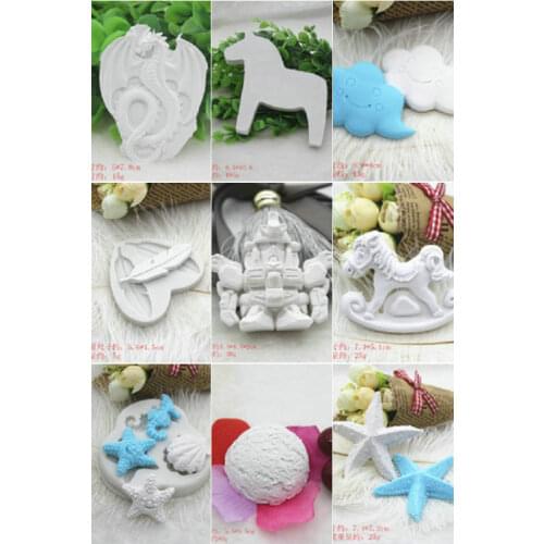 Solid aroma gypsum DIY silicone mold fashion car hanging chocolate baking tool