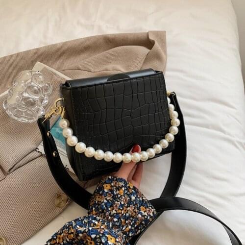 High Quality Pearl Chain Small Square Bag Female Summer 2021 New Wave Fashion Shoulder Bag Portable Stone Grain Messenger Bag