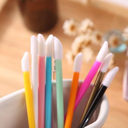 50Pcs/set Lip Brush Sticks Portable Disposable Mini Lip Gloss Lip Glaze Lipstick Brush Easy To Use Makeup Tool TSLM1