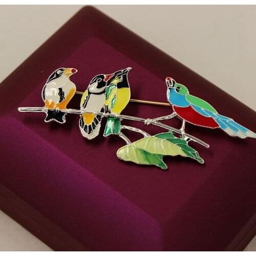 2018 new glaze enamel fashion magpie birds feel the needle pin brooch