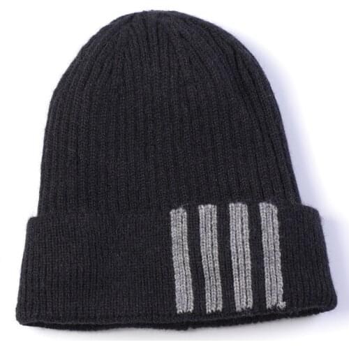2021 fashion mens European and American new style plus velvet knitted headgear autumn and winter woolen yarn warm cycling ear p