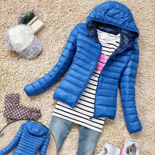 2020 Autumn Winter Women Cotton Short Hooded Jacket Slim Warm Womens Coat Solid Casual Loose Female Korean Outerwear Basic Tops