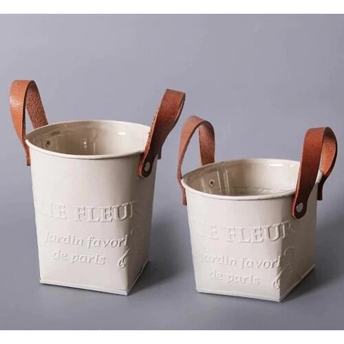 Flower Pot Vintage Reusable Iron Decorative Simple Plant Basket for Balcony
