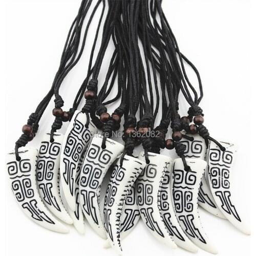 Cool 12pcs/LOT Imitation Wolf Tooth Pendant Necklace Hand Carving Lucky Pattern Necklace Choker Gift MN547