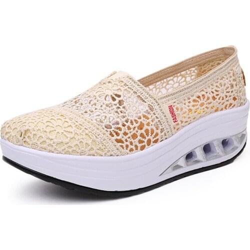 2021 Woman Casual Shoes Women Hollow Floral Breathable Mesh Lace Shallow Shoes Ladies Platform Thick Heel Sole Shoes Size 35-40