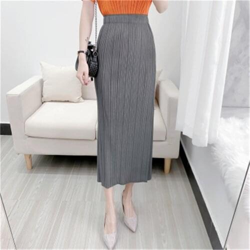 2021 summer womens new Miyake pleated skirt basic fashion versatile high waist straight skirt casual skirt women