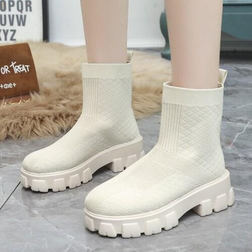 New Autumn Winter New Couple Socks Shoes Women Thick-soled Casual Large Size Net Red Knitted Short Boots Women Botas De Mujer