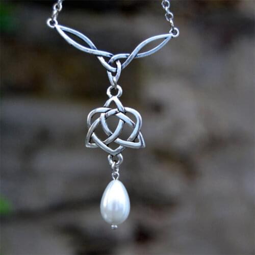 Celtic Knot Crystal Wicca Triquetra Necklace Amulet Religious Irish Knot Crystal Pendant Fashion Ladies Jewelry