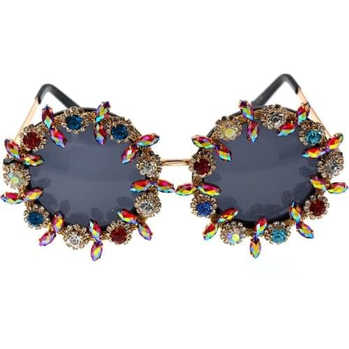 Fashion Baroque Retro Sunglasses Fashion Women Colorful Crystal Decoration Sunglass Shining Rhinestones Black Eyewear