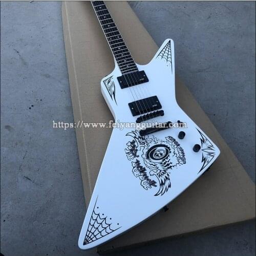 High-Quality Special-Shaped Electric Guitar, White Painting Printed Paint, Rose Wood Fingerboard, Peach Blossom Core Wood, Black