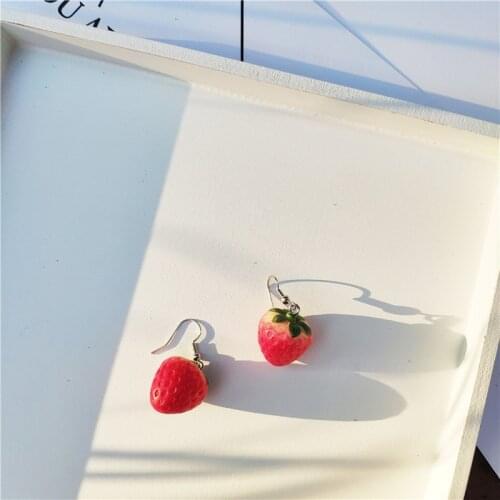 New Fruit Strawberry Earring Female Lovely Girl Simulation Red Strawberry Dangle Earring for Women Fine Jewelry Accessories DIY