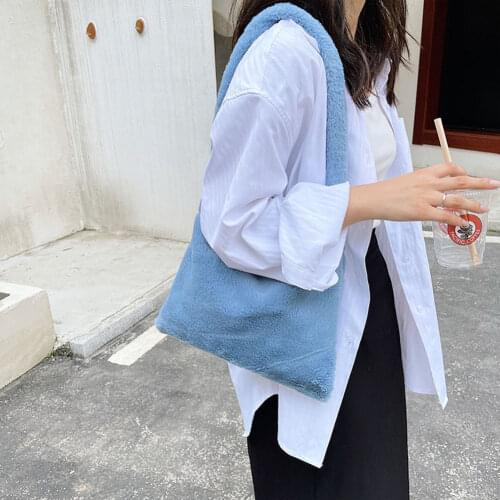 Exquisite Womens Bag Plush Cherry Pattern Printing Shoulder Underarm Shopper Bag Casual Ladies Small Handbags Bags for Women