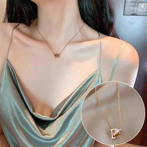 Exquisite Geometry Round Coin Pendant Necklace for Women CZ Bling Opal Bowknot Pearl Gold Layered Chain Jewelry Accessories