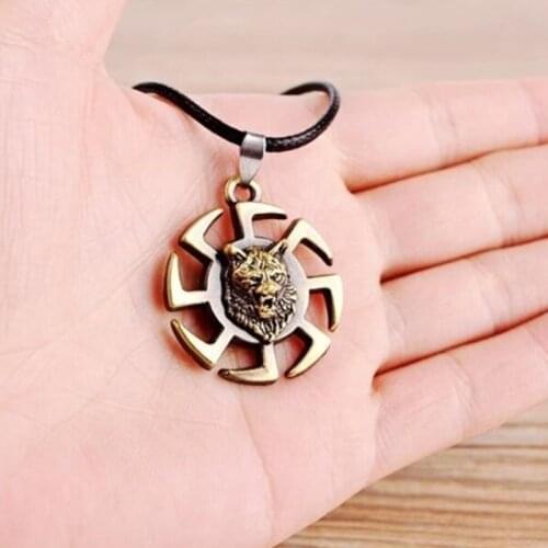 Round Spike Animal Jewelry Statement Necklace Pendants Wild Hunt Wolf Pendant Jewelry Wolf Head Necklace Choker Men Women Gift