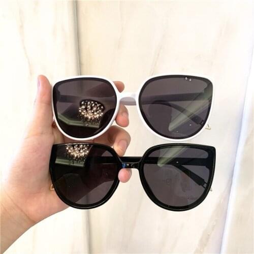 Women Cat Eye Sunglasses Retro Designer Driving Oversized Sunglasses Metal Frame Clear Lens UV400 Shade Fashion Driver Goggles