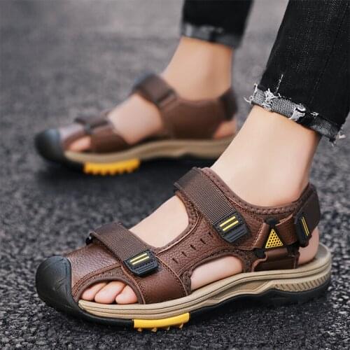Hot Sale Summer Beach Mens Sandals Handmade Genuine Leather Sandals Outdoor Non-slip Wading Shoes Comfortable Men Casual Shoes