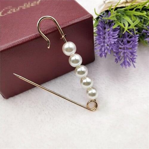 Fashion Simple Imitation Pearl Big Beads Brooch Pin Dress Sweater Rhinestone Decoration Buckle Pin Jewelry Brooches for Women