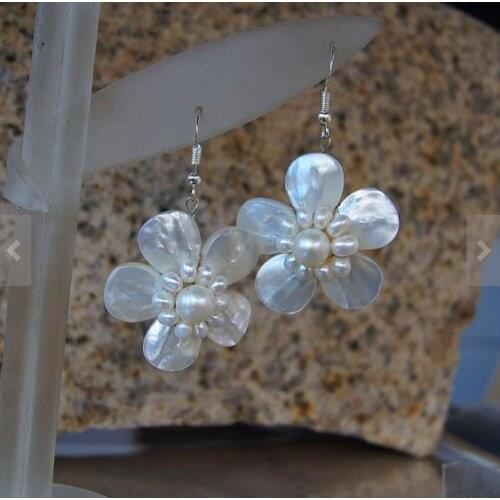 New Arrival Favorite Pearl Earrings White Sea Shell Real Pearl Flower Dangle Earring Handmade Beaded Jewelry Bridesmaid Gifts