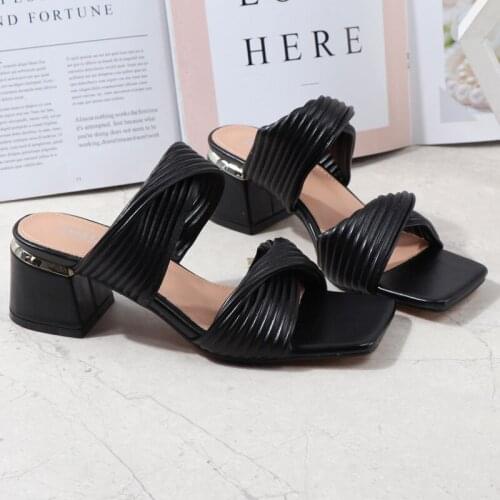 2021 Summer New Sandals Women White Temperament Small Pleated Pull Strap High-Heeled Sandals Fashion Shoes
