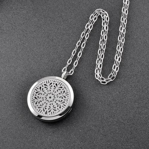 IJP0172 Womens Locket Necklace Perfume Fragrance Essential Oil Aromatherapy Diffuser Locket Fashion Jewelry with 12 Felt Pads