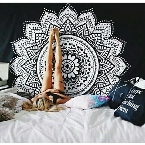Indian Mandala Tapestry Bohemia Tapestry Wall Hanging Decoration Hippie Tapestry Beach Throw Rug Yoga Mat Travel Mattress