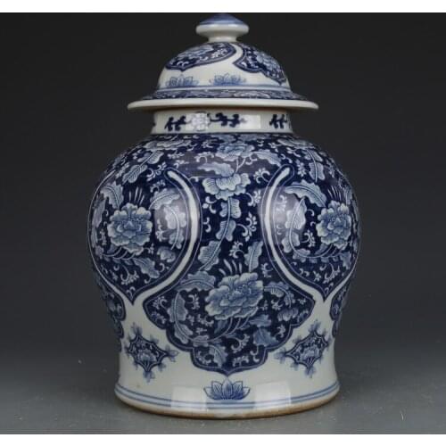 Late Qing and Republic of China Peony General Tank Jar Blue And White Vase Second Hand Collection Antique Porcelain Antique Jar