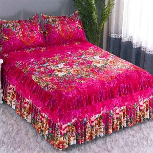 Bedding Set High Quality Bed Skirt + 2pcs Pillowcase Retro Fashion Jacquard Europe Art Bedspread Bed Sheets Double King F0491