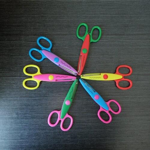 Laciness Scissors Metal and Plastic DIY Scrapbooking Photo Colors Craft Scissors Paper Lace Diary Decoration