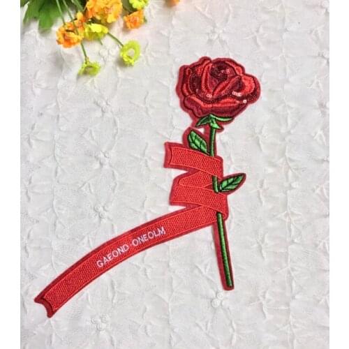 2018 New Flowers With Embroidered Patches Fashion Applique sew on Patch for Clothes Bags DIY Decal Apparel Accessory 1pcs