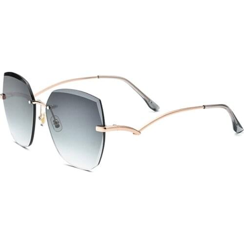New UV400 Gradient Lens Gold Frame Women Driving Sunglasses Come With Box