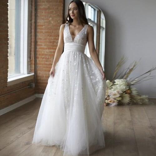 Elegant V Neck Tulle A Line Wedding Dresses Plus Size Sleeveless Applique Zipper Back Bridal Gown Wedding Dress Robe De Mariee