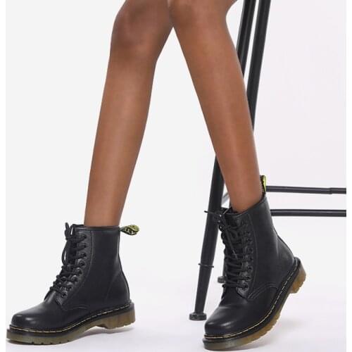 蒙豹 Women's Shoes