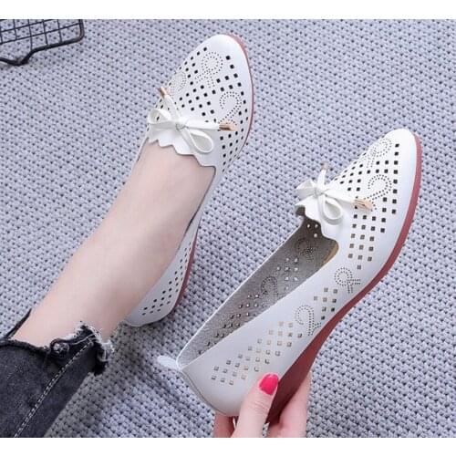 Womens Fashion Summer Sandals Soft Bottom Beach Hollow Casual Shoes breathable ladies Flat shoes