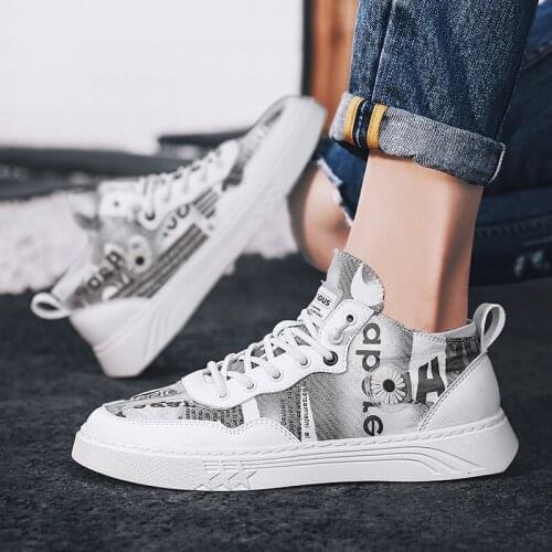 Sapatos on zapatos Men causal black sport casual para men for hombre Fashion sneakers solid 2020 Sneakers slip man de Casual s