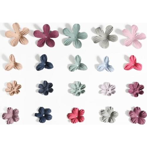 30pcs 2.5cm Small Exquisite Leather Flower Handmade Artificial Flower Head Wedding Decoration DIY Scrapbooking Craft Fake Flower