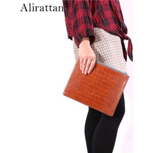 Alirattan 2021 New Women Trendy Pouch Envelope Bag High Quality Fashion Crocodile Pattern Retro Clutch Travel Wallet Phone Bags