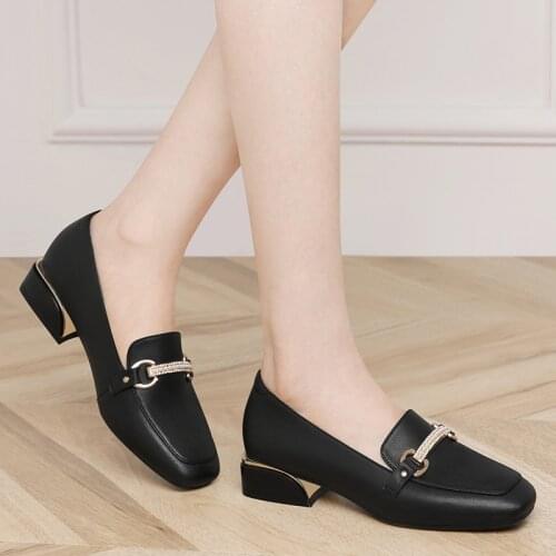 Shallow leather shoes womens British style womens shoes 2021 new autumn black soft-soled soft leather ladies low-heeled