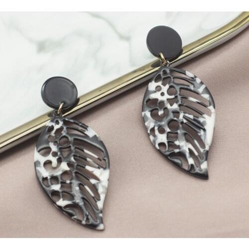Personalized Vintage Leaf Acrylic Earrings, Long Bohemian, Hollow Design Big Leaf Drop Earrings, Female Fashion Jewelry