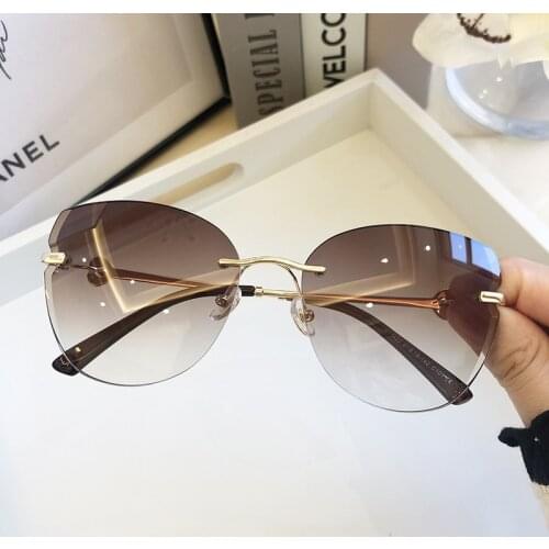 High Quality Oversized Rimless Cat Eye Sunglasses Women Men Luxury Trendy Temperament Big Gradient Brown Sunglasses 2021 Oculos