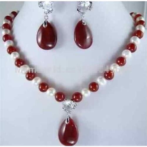 White Freshwater 7-8MM Pearl And Red jade Necklace Earring Set