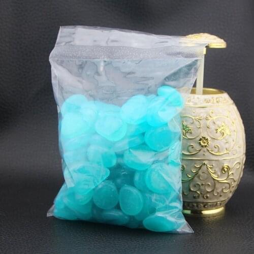 100pcs Glow in the Dark Garden Pebbles Glow Stones Rocks for Walkways Garden Path Patio Lawn Garden Yard Decor Luminous Stones