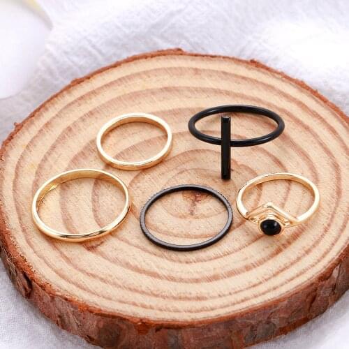 5pcs Minimalist Gold Rings Set for Women Punk Geometric Crystal Round Twist Knuckle Ring Female Fashion Finger Costume Jewelry