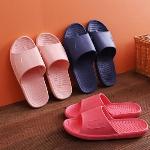 Home Bathroom Slippers New Bath Men and Women Soft Bottom Hollowed Out Antiskid Couple Slippers Man Shoes Slippers Men