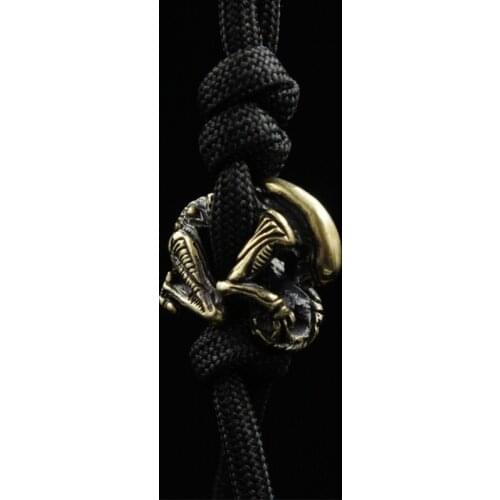 1PC Classic Alien Paracord Beads Knife Beads Rope Cord Bracelet Flashlight EDC Beads Lanyard Pendants Outdoor Accessories
