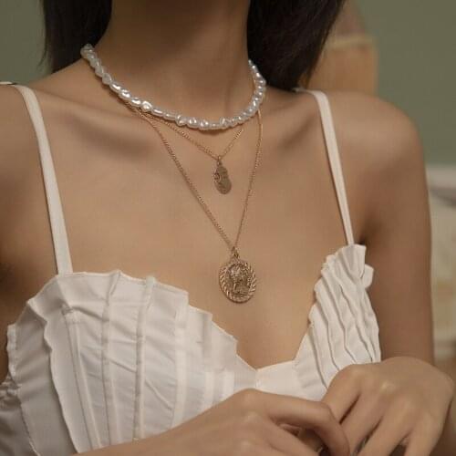Fashion Jewelry Simulated Pearls Choker Necklace For Women Three Layer Chain Geometric Round Pendant Necklace Gifts
